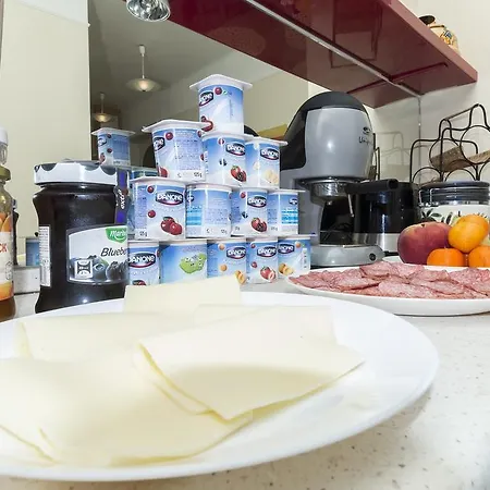 Budapest B&B Bed And Breakfast 3*