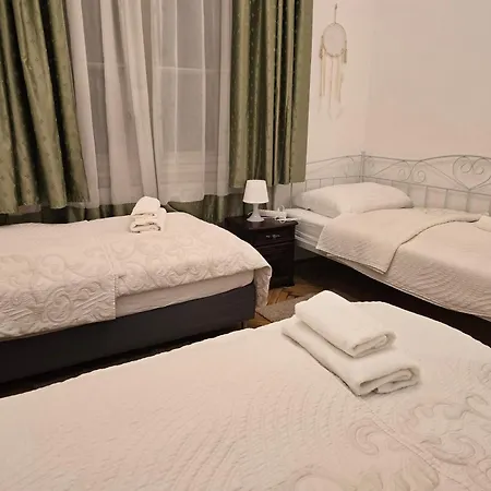 Budapest B&B Bed And Breakfast 3* Budapeşte