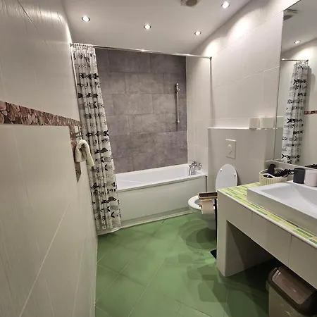 Budapest B&B Bed And Breakfast Bed and breakfast 3*