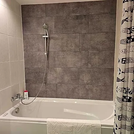 לינה וארוחת בוקר Budapest B&B Bed And Breakfast 3*