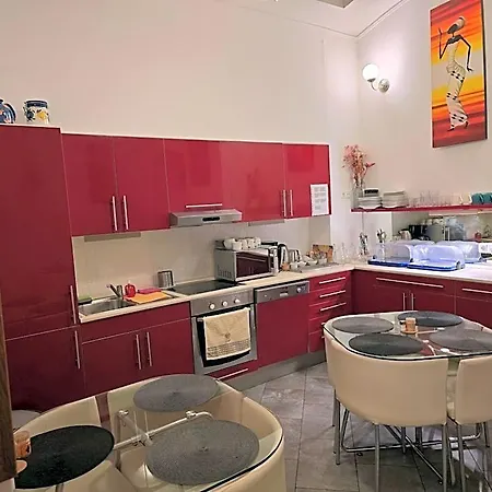 Budapest B&B Bed And Breakfast לינה וארוחת בוקר 3*