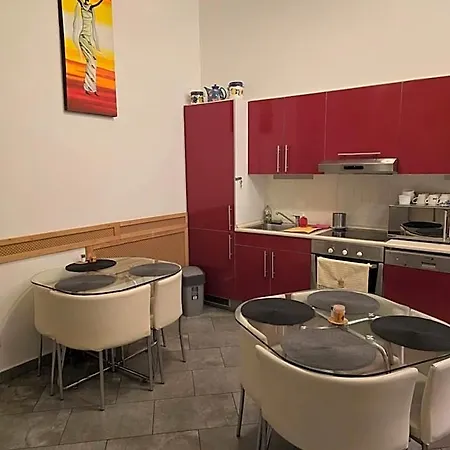 לינה וארוחת בוקר Budapest B&B Bed And Breakfast