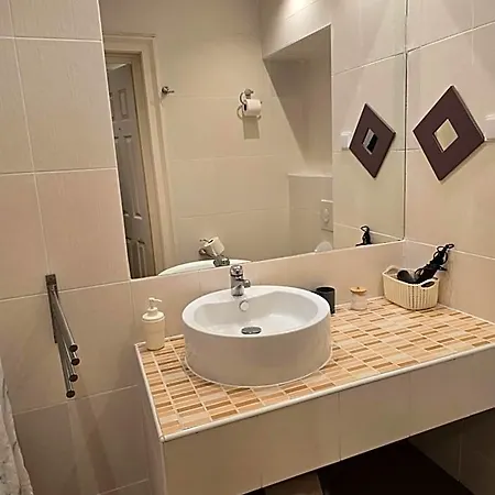 Budapest B&B Bed And Breakfast לינה וארוחת בוקר