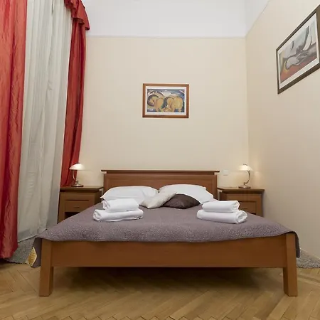Budapest Bed And Breakfast Alojamento de Acomodação e Pequeno-almoço