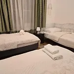 Budapest B&B Bed And Breakfast 3* Budapeşte